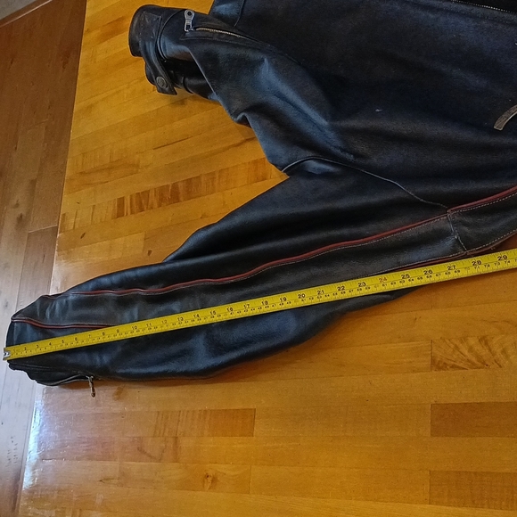 Harley-Davidson Authentic Heavyweight Leather Riding Jacket. - Picture 15 of 16